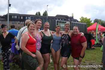 Inwoners springen in Dender en vragen aandacht voor proper water