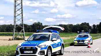 Unfall bei Neuötting: Motorradfahrer prallt mit Fahrradfahrerin zusammen - zwei Schwerstverletzte
