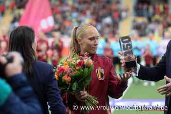 Jubilaris maakt owngoal en gaat hard onderuit in 150e interland: "Geen rekening mee gehouden"