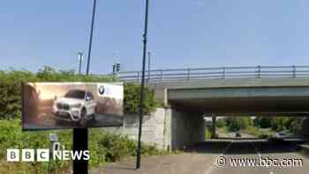 Anger over 'eyesore' roadside sign