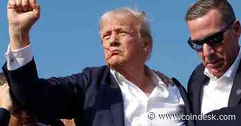 Bitcoin Retakes $62K as 'Trump Trades' Back In Vogue After Weekend Attack