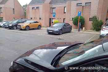 Turnhouts woondorp wil geen extra laadpalen meer: “Te weinig parkeerplaatsen in de straat”