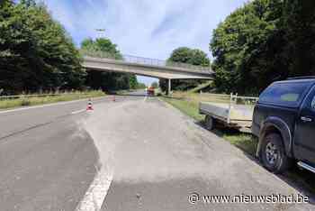 Verkeershinder op E313 richting Lummen door ladingverlies na klapband