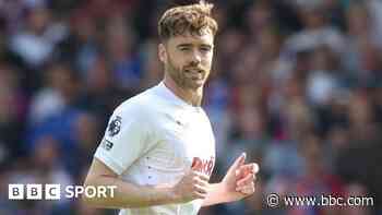 Cardiff sign defender Chambers from Aston Villa