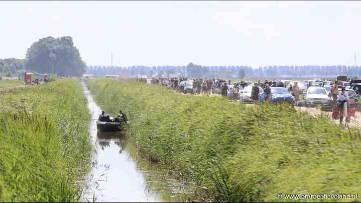 Kraggenburg - Festivalbezoeker (34) uit Lochem spoorloos na verlaten Wildeburg-terrein, politie zoekt met sonarboot