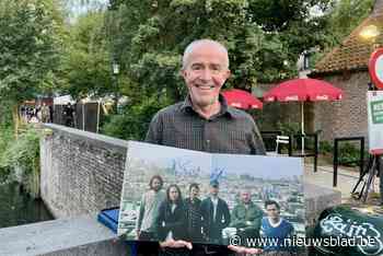 “Vier uur gewacht, maar het was het waard”: Kris (59) keert na festival naar huis met unieke gesigneerde plaat
