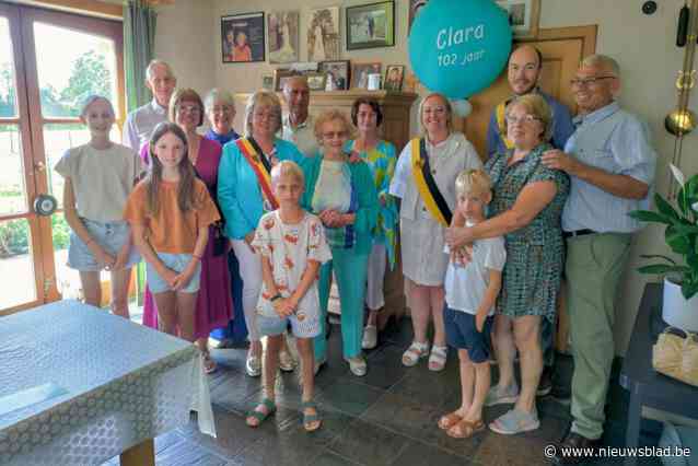 102-Jarige Clara is nog altijd actief in diverse verenigingen en gaat zelfs nog geregeld kaarten