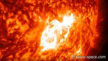 Sun unleashes powerful X-class solar flare triggering radio blackouts over Australia, Southeast Asia and Japan (video)