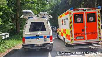 Tourist (79) klagt über Bauchschmerz und Kälte – Bergwacht Grassau am Staffen im Einsatz