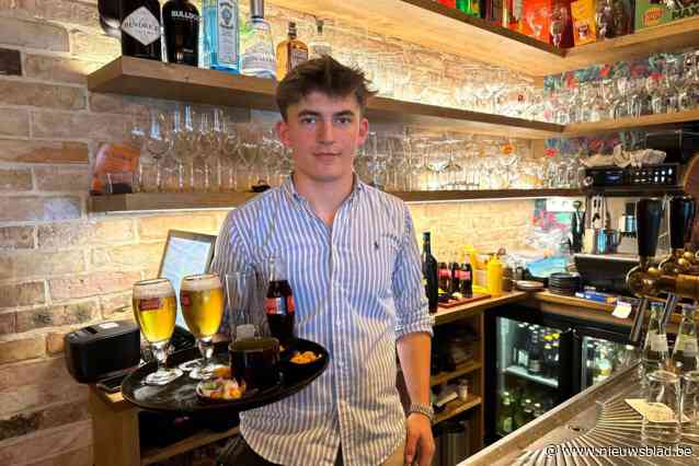 Kièro (21) neemt populair café ‘Clubken’ over: “Er stroomt horecabloed door mijn aderen”