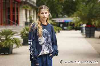 Kiley (18) mist concert van Taylor Swift op het nippertje door zeldzame ziekte: “Voor de rest van mijn leven ziek zijn, da’s een hele klap”