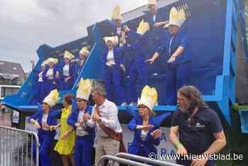 Zelfs regen tijdens stoet verpest Pittemse hoogdag niet: “Zotte maandag? Dat is echt zot.”