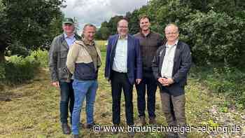 Bauern stören Besuch von Umweltminister Meyer in Scheppau