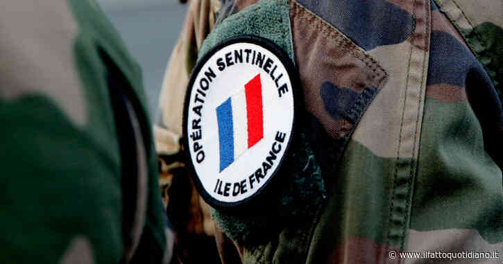 Parigi, accoltellato un militare in sorveglianza antiterrorismo: fermato un sospetto