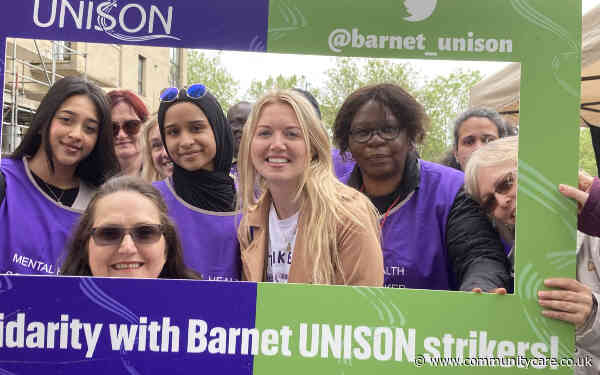 Mental health social workers return to work after nine-week strike