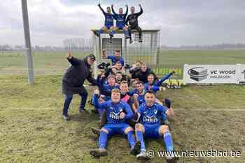 Voetbalclub Akkers moet vlak voor vijftigste seizoen noodgedwongen stoppen: “De herinneringen nemen ze ons gelukkig niet af, dat is de enige troost”