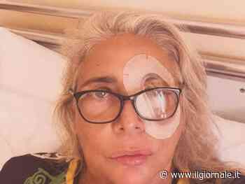 La foto con l'occhio bendato su IG, Mara Venier preoccupa i fan: "Mai tranquilla"
