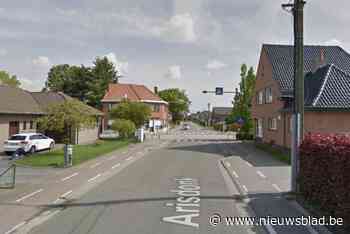 73-jarige fietsster gewond na botsing met auto