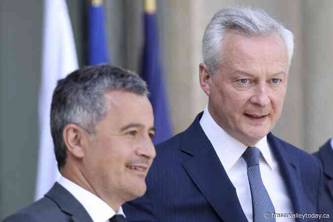 French president accepts prime minister’s resignation but keeps him as head of caretaker government