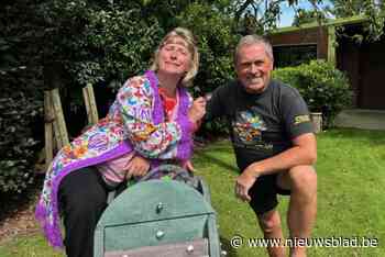 Line (47) van Het Clownshuis zit zondag in de eretribune tijdens Nationaal Défilé: “Mooie erkenning”