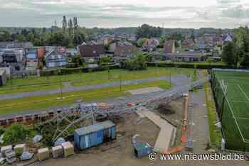 Elia ruimt negen omgewaaide hoogspanningsmasten op: “Prioriteit gaat naar mast die neerkwam op woning”