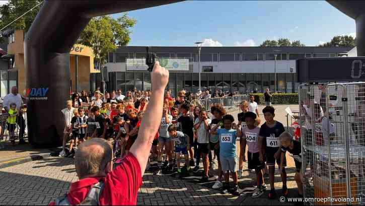Lelystad - Kinderen rennen zomervakantie tegemoet tijdens ScoolsOut Run