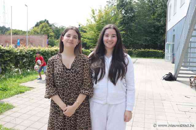 Gezin van Mariem (21) en Maha (19) krijgt noodopvang na verwoestende brand: “De buurman riep dat we uit ons huis moesten, even later volgde de ontploffing”