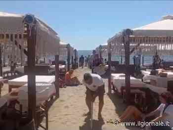 Concessioni balneari, gli attivisti occupano gli stabilimenti con la "presa della battigia"