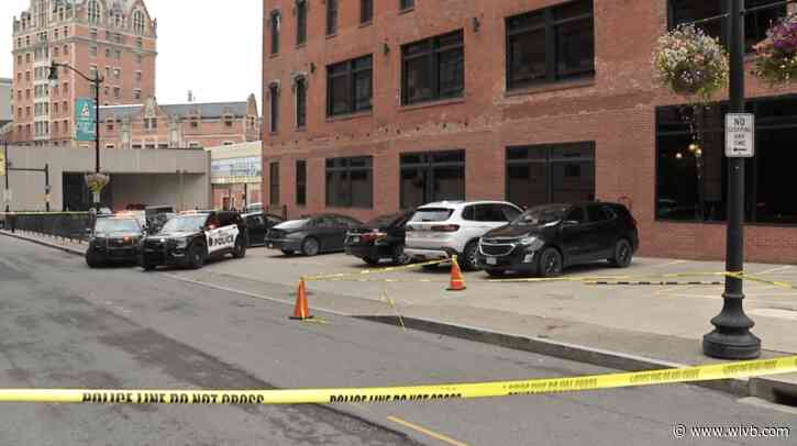 2 youths stabbed in connection with fight in downtown Buffalo