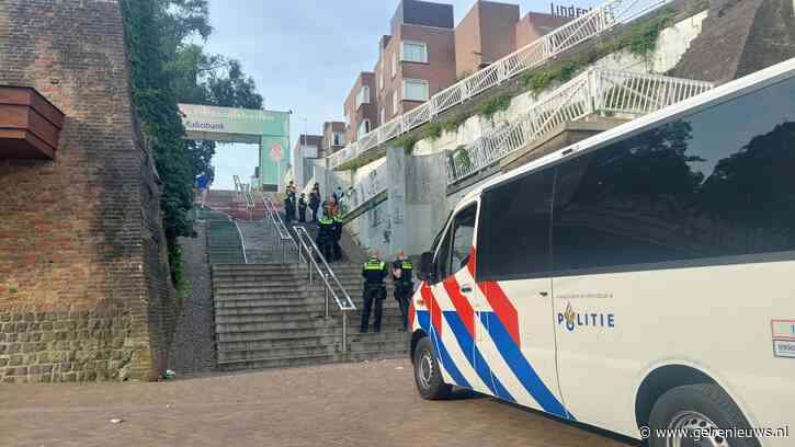 Tien aanhoudingen na bekladden trap door pro-Palestina demonstranten