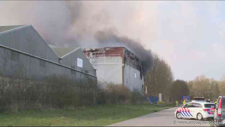Almere - Vijfde brand in vijftien jaar bij afvalverwerkingsbedrijf, SP vindt het tijd voor actie