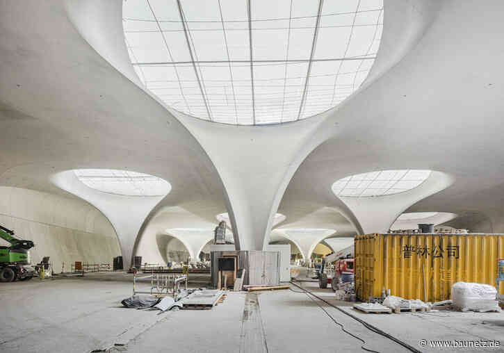 Kontinuität und Neustart
 - Ausstellung von christoph ingenhoven architects in Berlin