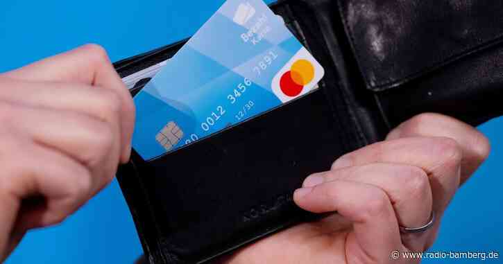 Münchner Bündnis hebelt Bezahlkarte für Geflüchtete aus