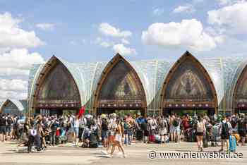 De wereld stroomt toe op Dreamville