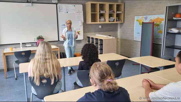 Lelystad - Geen lerarentekort op De Steiger, 'De leukste school om te werken'