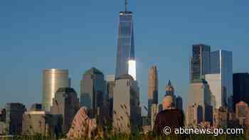 A meteor streaked over the NYC skyline before disintegrating over New Jersey