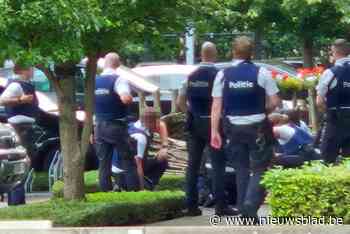 Politie zakt massaal af naar zorgcampus met mitrailleurs, man (49) opgepakt