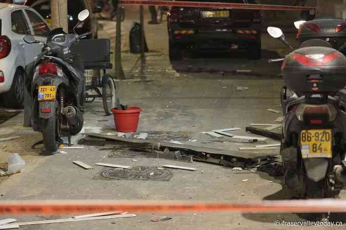 Air attack leaves 1 dead, at least 10 injured in Tel Aviv