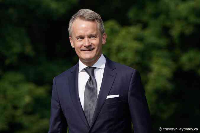 In the news today: Trudeau expected to appoint new labour minister