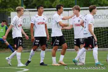 Daan Debouver scoort in eerste match meteen vier keer voor SK Roeselare dat Hooglede inblikt met 9-0