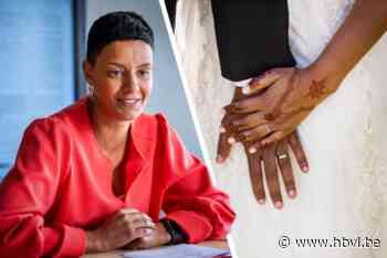 Meryame Kitir in alle stilte getrouwd met Parijzenaar: “Hij is blij met de natuur hier”