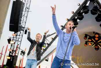 Doventolk gaat uit de bol tijdens optreden Sam Gooris in ‘Tien om te zien’: “Ook voor mensen die wél kunnen horen is dit een belangrijke boodschap”