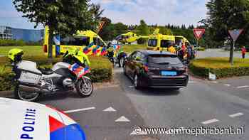 112-nieuws: ongeluk op de A2 • wielrenner zwaargewond na botsing met taxi