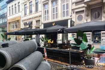 Restaurant V Modern Italian maakt het beste van lastige situatie: groot terras temidden van werf Schuttershofstraat