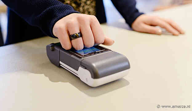 Betaalpas insteken neemt verder af