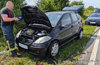 FW-ROW: [KORREKTUR] Brennender PKW in Autobahnauffahrt Elsdorf