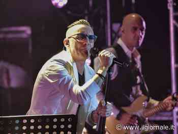 "Ho bisogno di tempo", l'annuncio di Kekko dei Modà. Slitta l'uscita dell'album e il ritorno sul palco per la band