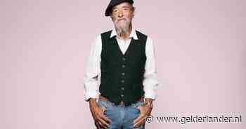 Ilja Gort viert geen verjaardagen meer, tot hij 75 wordt: '75 vind ik een stoere leeftijd’