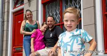 De wereld van Nick en Janneke staat stil als de kinderopvang belt: 'We zijn aan het reanimeren’