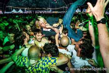 Dit was dag 1 van Rock Herk: de jarige trakteert op cadeautjes en Millionaire  bracht een verjaardagsliedje